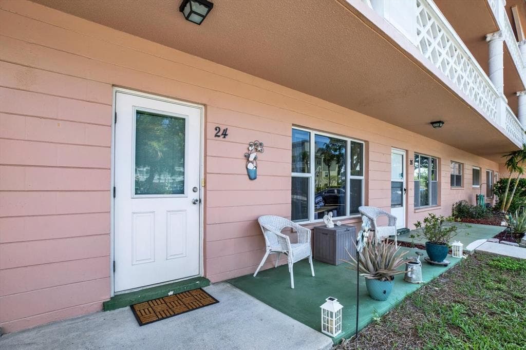 2458 COLUMBIA DRIVE # 24, CLEARWATER, FL 33763 — zdjęcie 2