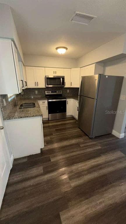 2065 BALFOUR CIRCLE, TAMPA, FL 33619 — zdjęcie 4