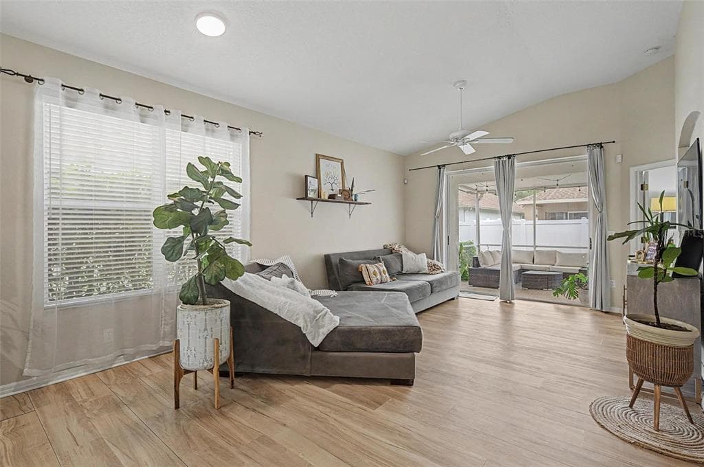 19309 WEYMOUTH DRIVE, LAND O LAKES, FL 34638 — zdjęcie 4