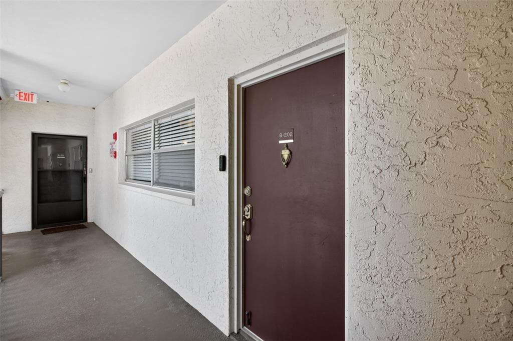 6370 1ST STREET N # 202, ST PETERSBURG, FL 33702 — zdjęcie 3