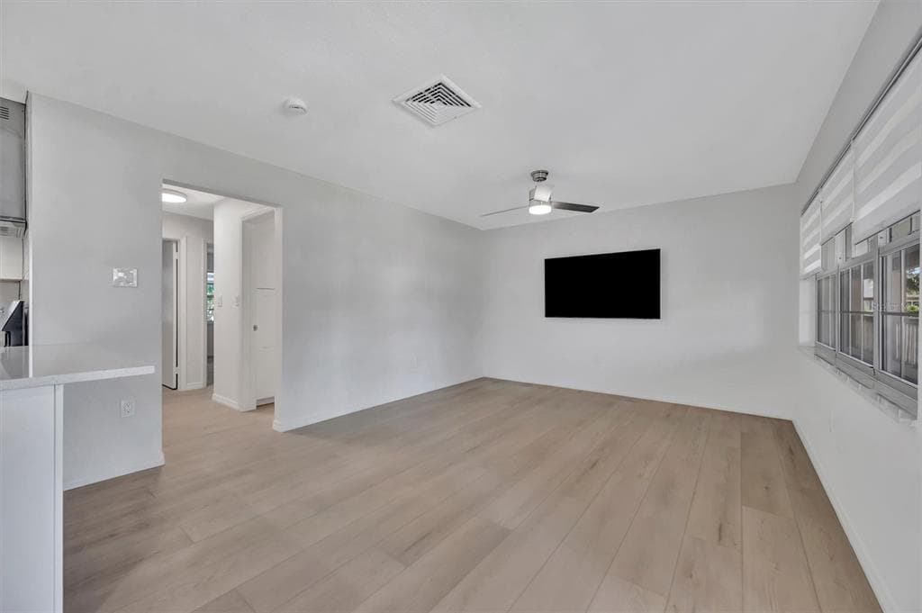650 PINELLAS POINT DRIVE S # 216, ST PETERSBURG, FL 33705 — zdjęcie 5