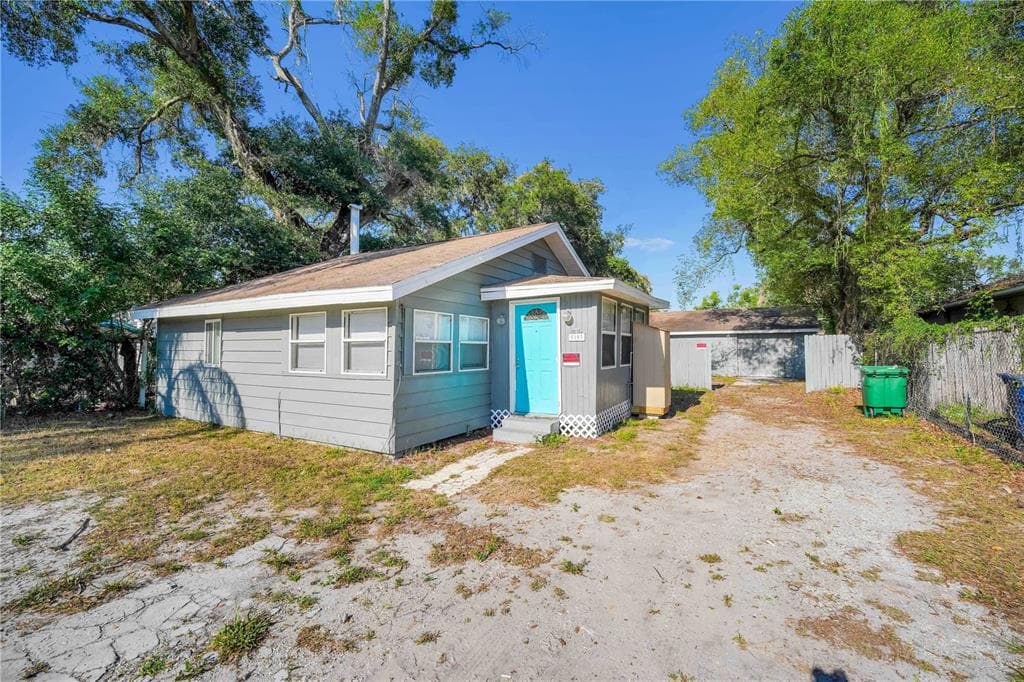 8103 N BROOKS STREET, TAMPA, FL 33604