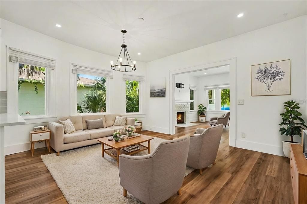 2527 HIGHLAND STREET S, ST PETERSBURG, FL 33705 — zdjęcie 3