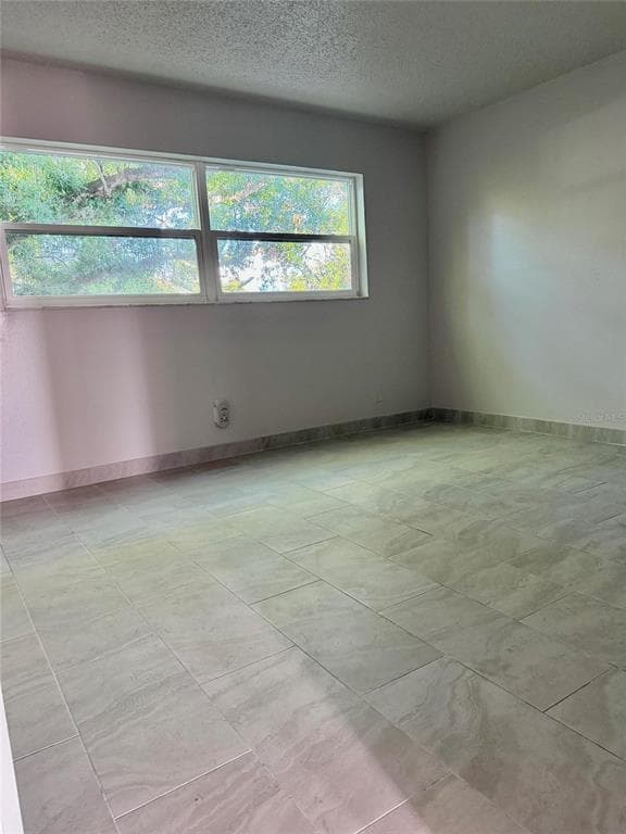 2525 W BAY DRIVE # C34, LARGO, FL 33770 — zdjęcie 5