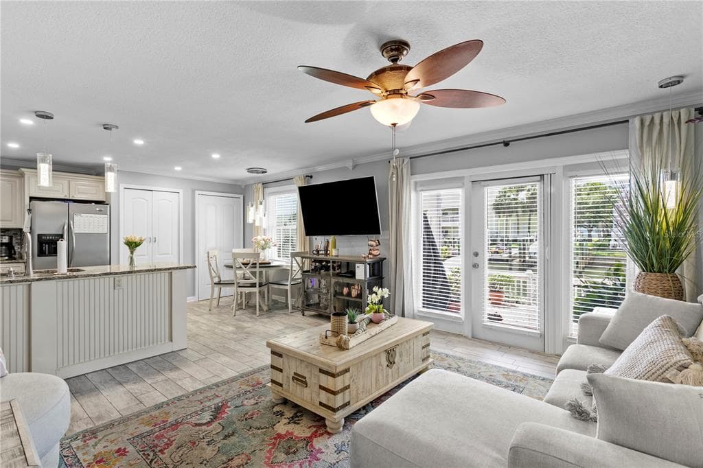 5175 COQUINA KEY DRIVE SE # A, ST PETERSBURG, FL 33705 — zdjęcie 3