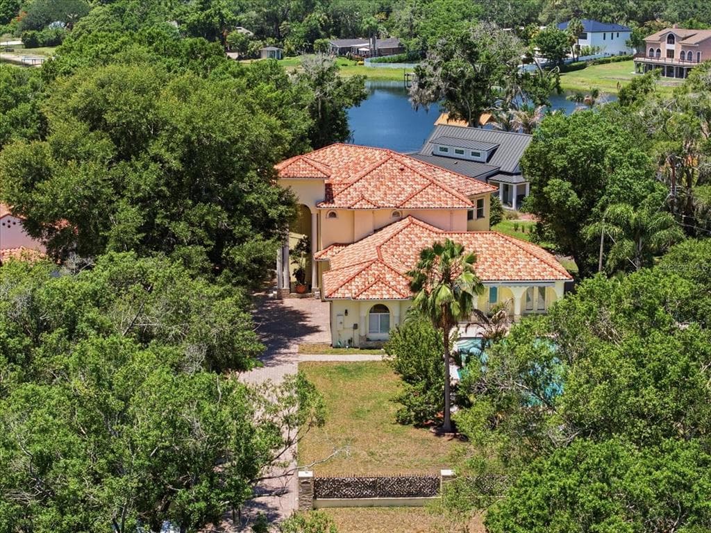 12006 WATERSIDE COURT, TAMPA, FL 33612