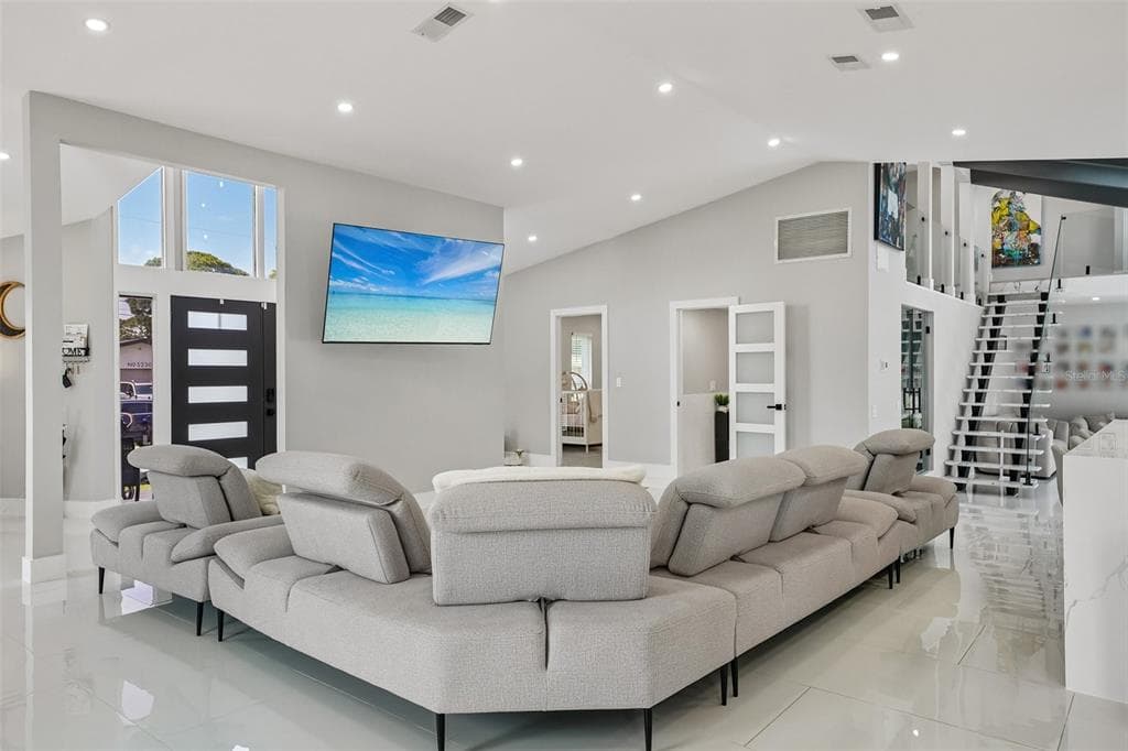 5201 HUNTINGTON STREET NE, ST PETERSBURG, FL 33703 — zdjęcie 5