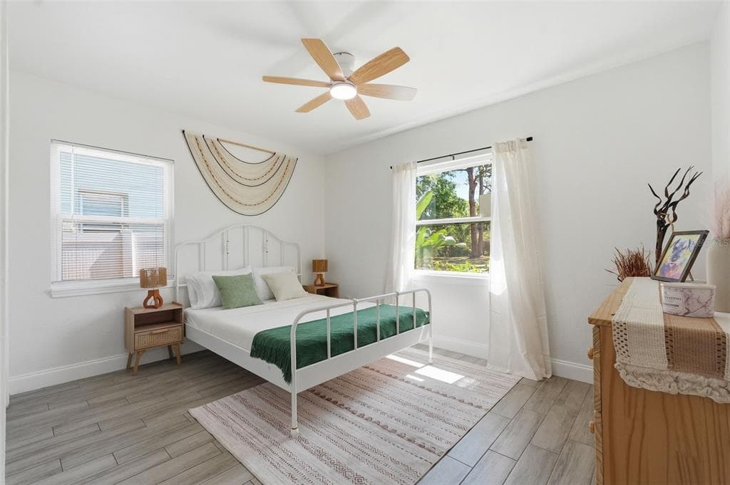 2855 VALENCIA WAY S, ST PETERSBURG, FL 33705 — zdjęcie 3