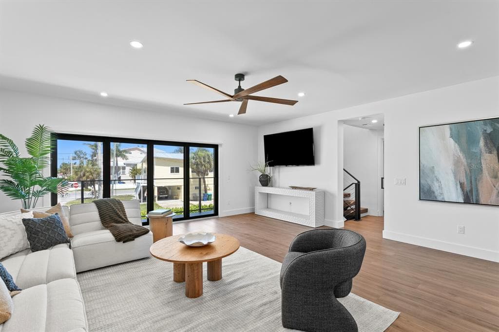 201 N HARBOR DRIVE, HOLMES BEACH, FL 34217 — zdjęcie 5