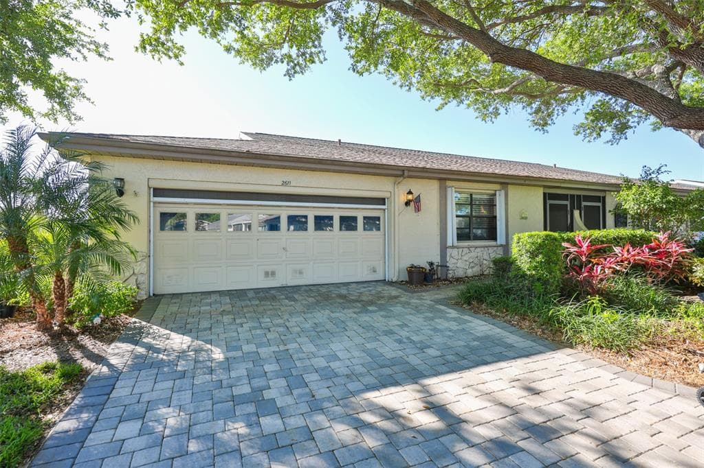 2611 LANCASTER DRIVE # 33, SUN CITY CENTER, FL 33573