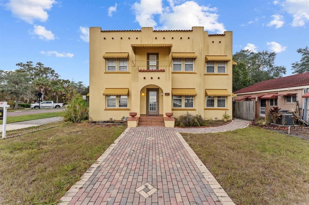 304 LAKESHORE BOULEVARD, KISSIMMEE, FL 34741