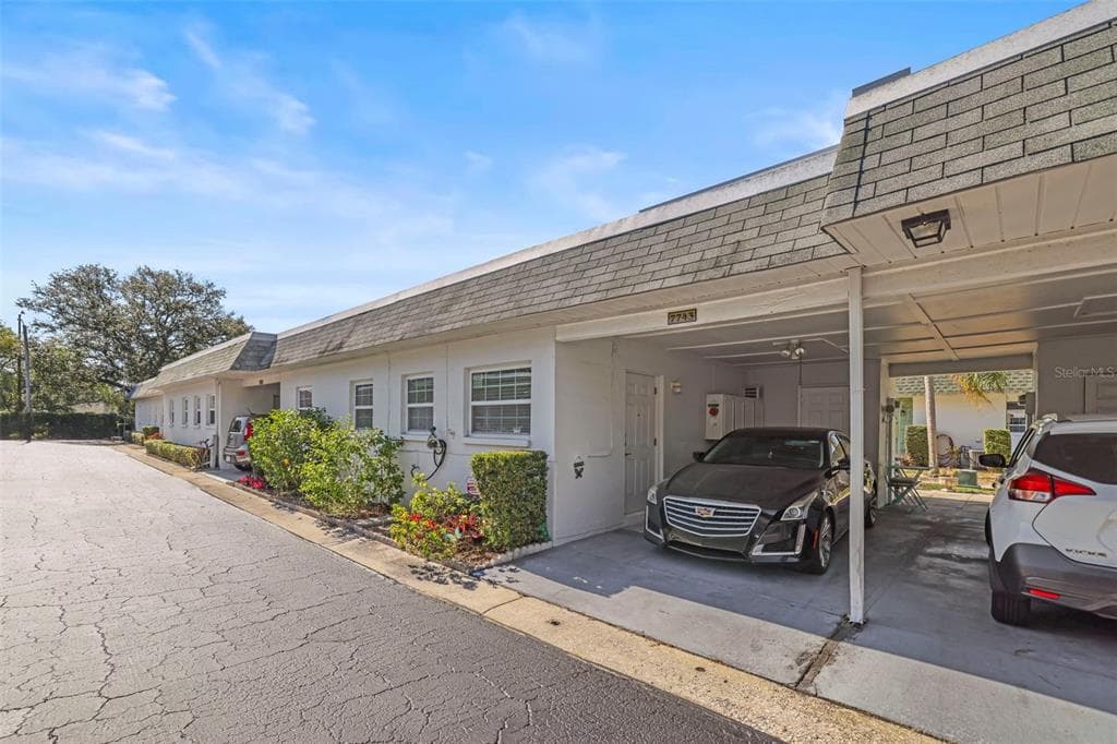 7743 39TH TERRACE N, ST PETERSBURG, FL 33709 — zdjęcie 2