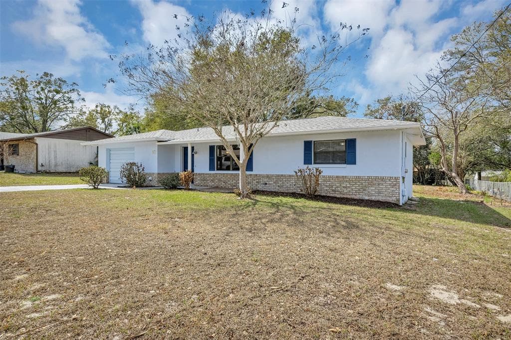 606 THIRD AVENUE, LADY LAKE, FL 32159 — zdjęcie 2
