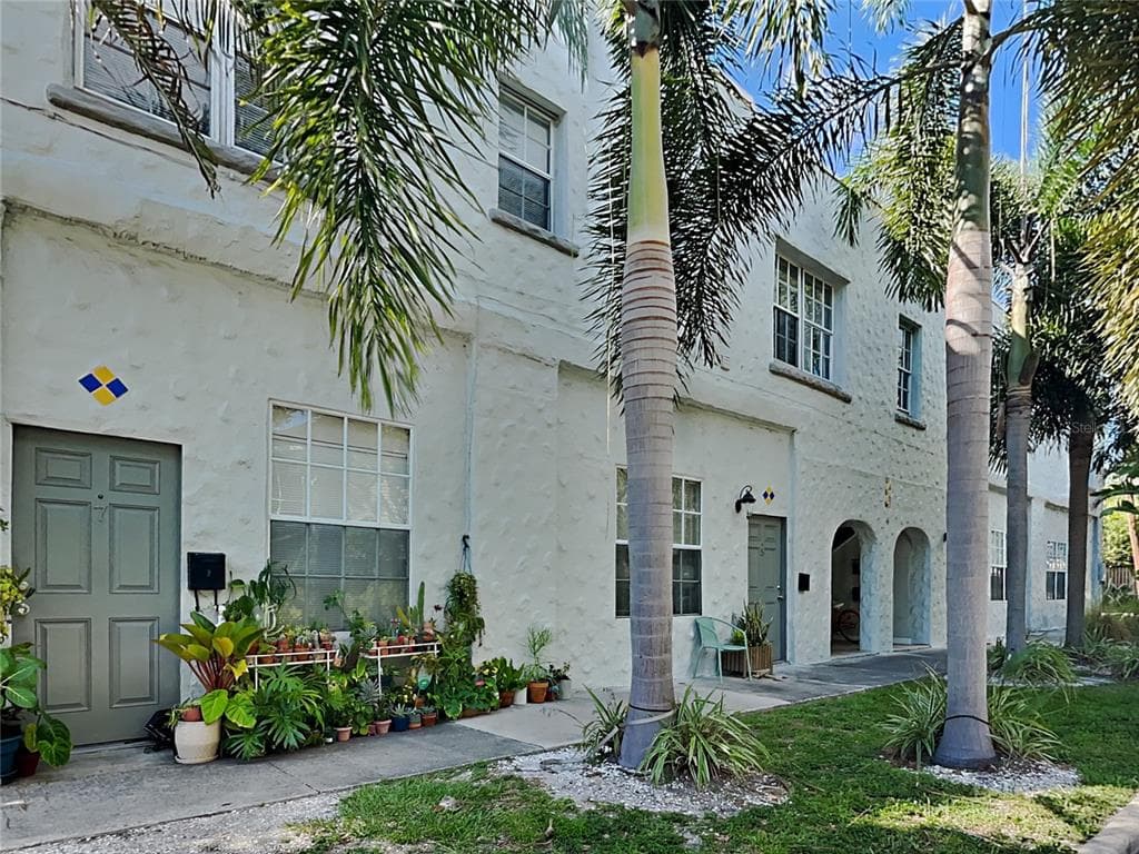2305 W TEXAS AVENUE # 5, TAMPA, FL 33629