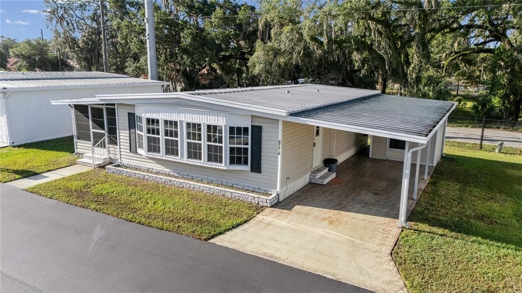 37818 VALENCIA AVENUE, ZEPHYRHILLS, FL 33541 — zdjęcie 2