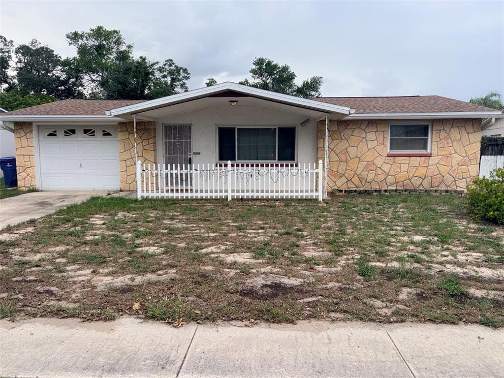3541 BIGELOW DRIVE, HOLIDAY, FL 34691
