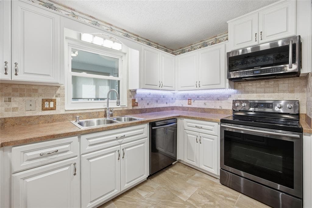8350 SW 93RD LANE # D, OCALA, FL 34481 — zdjęcie 2