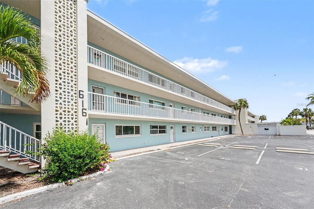 6161 GULF WINDS DRIVE # 153, ST PETE BEACH, FL 33706 — zdjęcie 2
