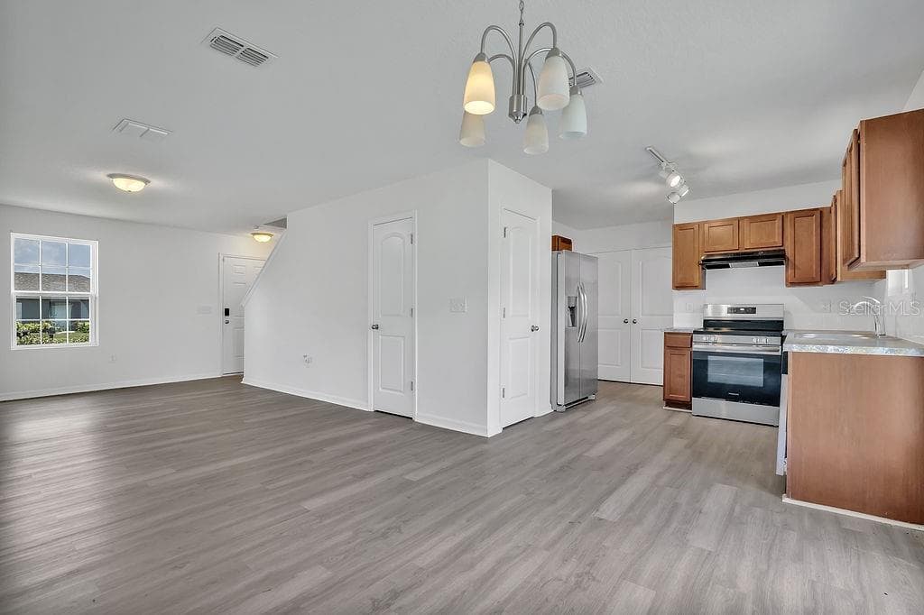 303 ANCHOVIE COURT, POINCIANA, FL 34759 — zdjęcie 5