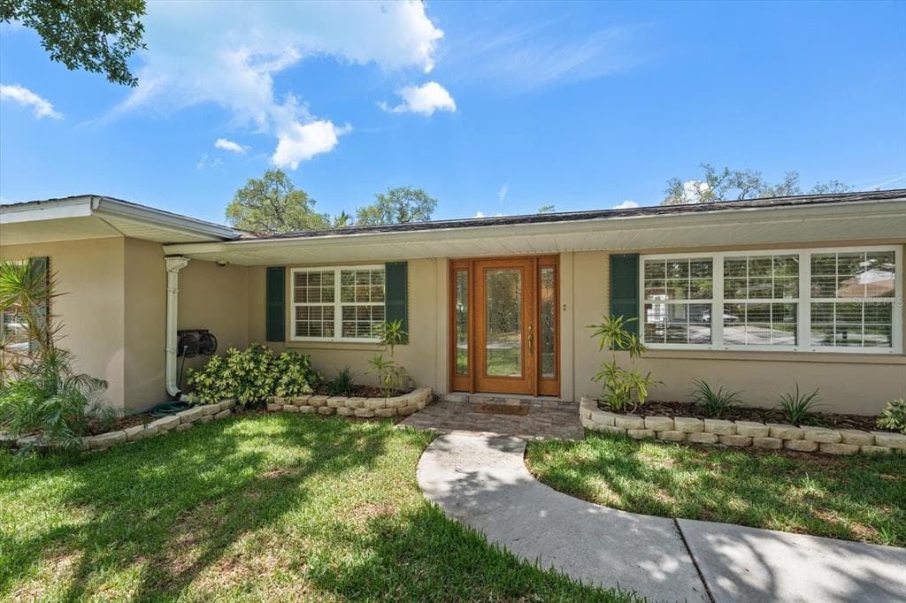 802 ALLAMANDA DRIVE, LARGO, FL 33770
