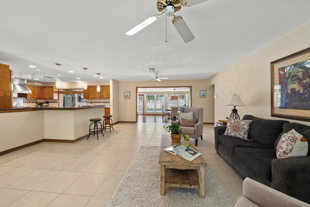 802 ALLAMANDA DRIVE, LARGO, FL 33770 — zdjęcie 4