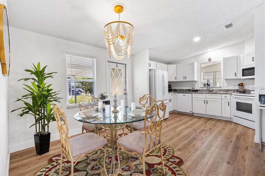 1616 BAYHILL DRIVE, LADY LAKE, FL 32159 — zdjęcie 4