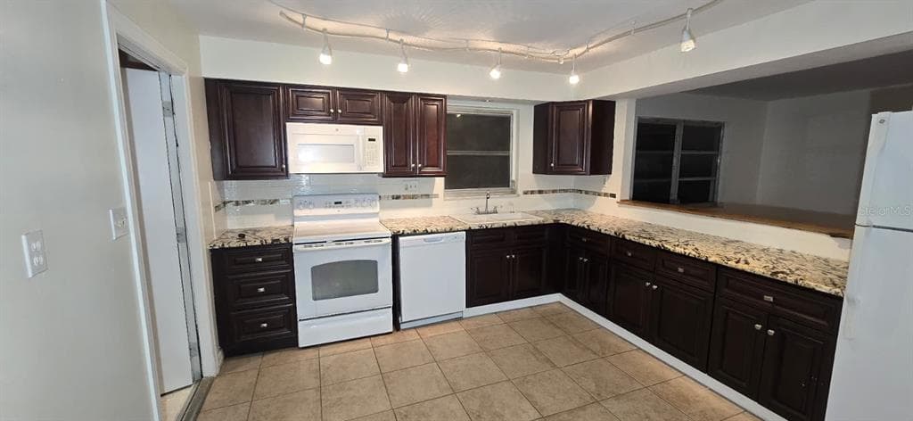 239 ANNAPOLIS LANE, ROTONDA WEST, FL 33947 — zdjęcie 2