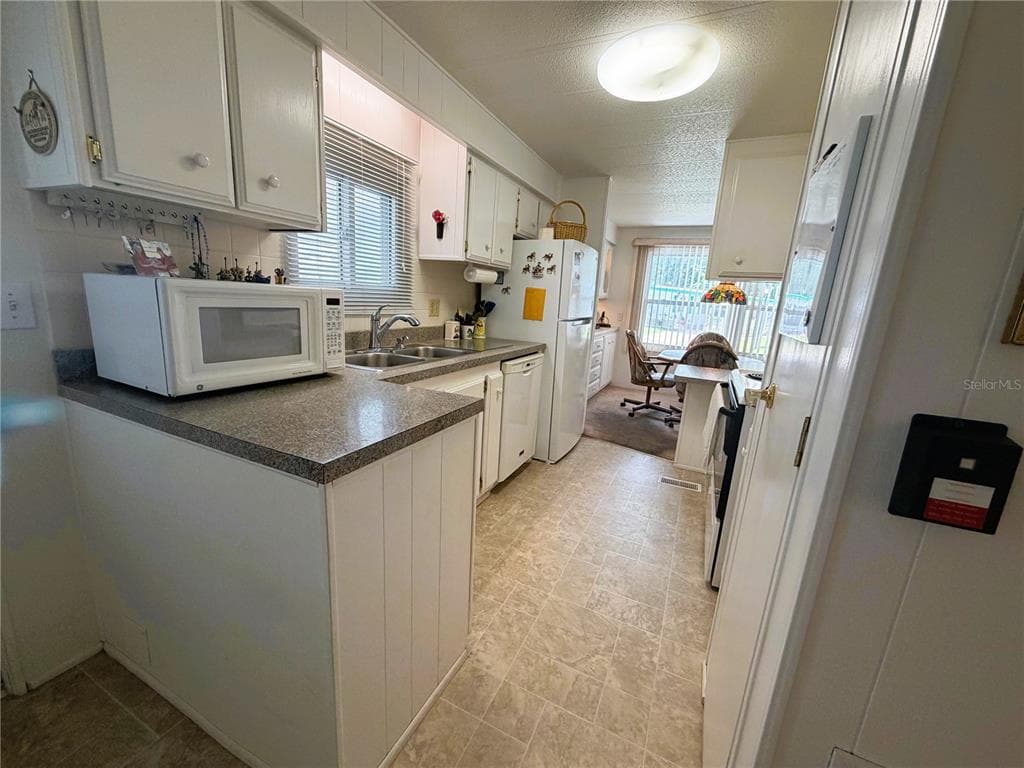 111 CHESTNUT STREET, LEESBURG, FL 34748 — zdjęcie 4