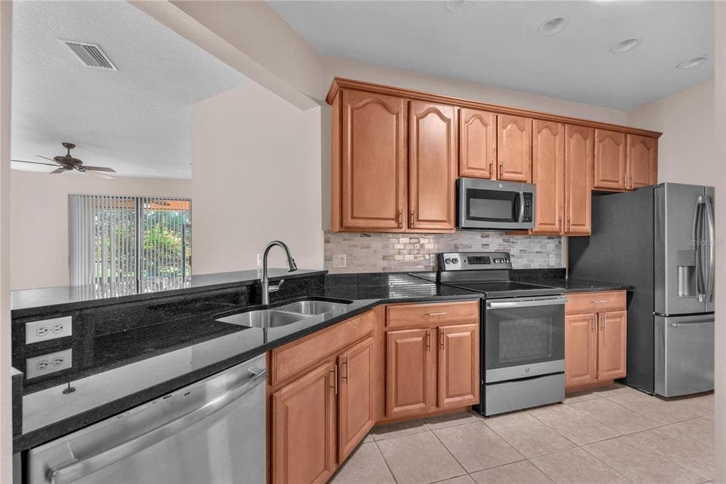 107 SHELL FALLS DRIVE, APOLLO BEACH, FL 33572 — zdjęcie 3