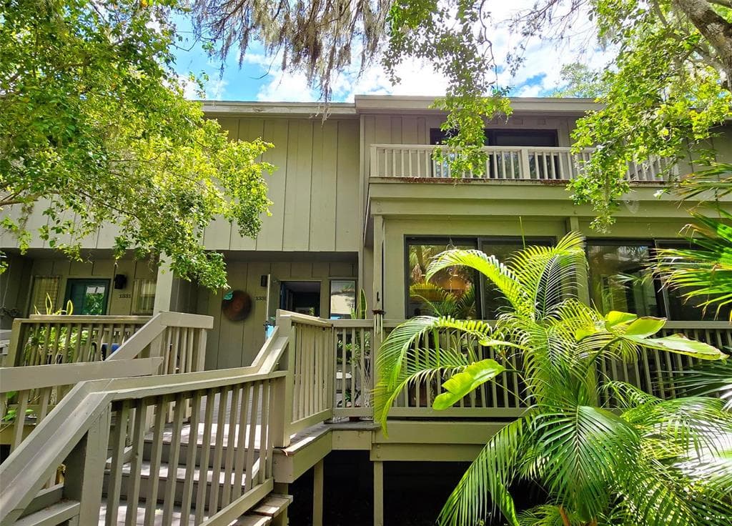 1335 LANDINGS DRIVE # 9, SARASOTA, FL 34231