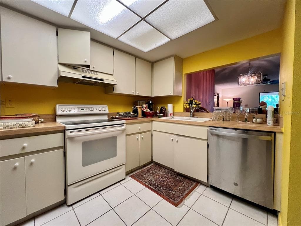 2650 COUNTRYSIDE BOULEVARD # B302, CLEARWATER, FL 33761 — zdjęcie 5