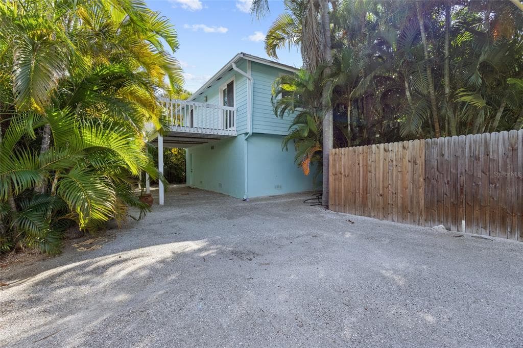 315 SPRING AVENUE, ANNA MARIA, FL 34216 — zdjęcie 4
