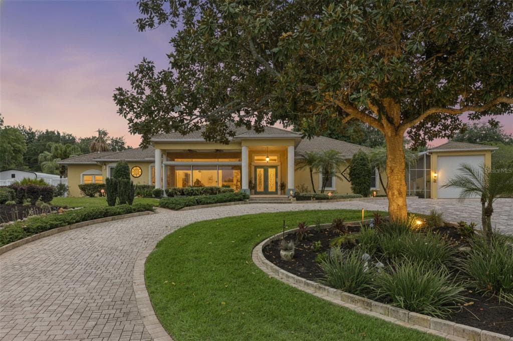 12128 LAKESHORE DRIVE, CLERMONT, FL 34711