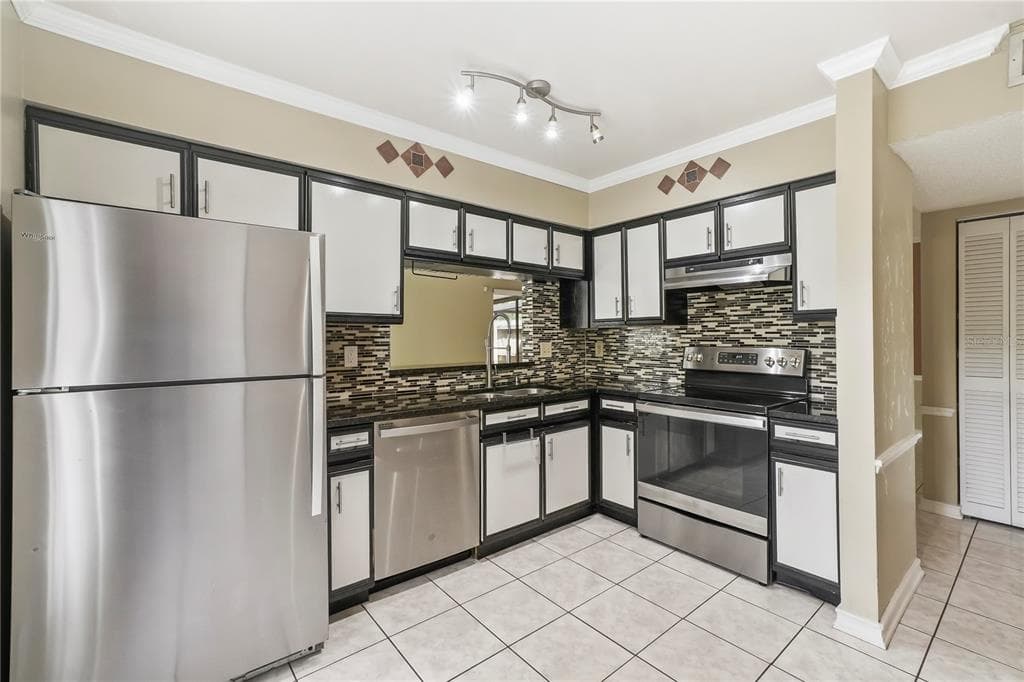 5002 CORVETTE DRIVE, TAMPA, FL 33624 — zdjęcie 2