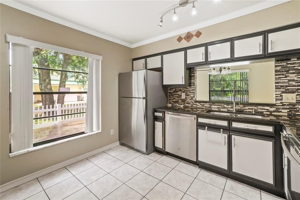 5002 CORVETTE DRIVE, TAMPA, FL 33624 — zdjęcie 3