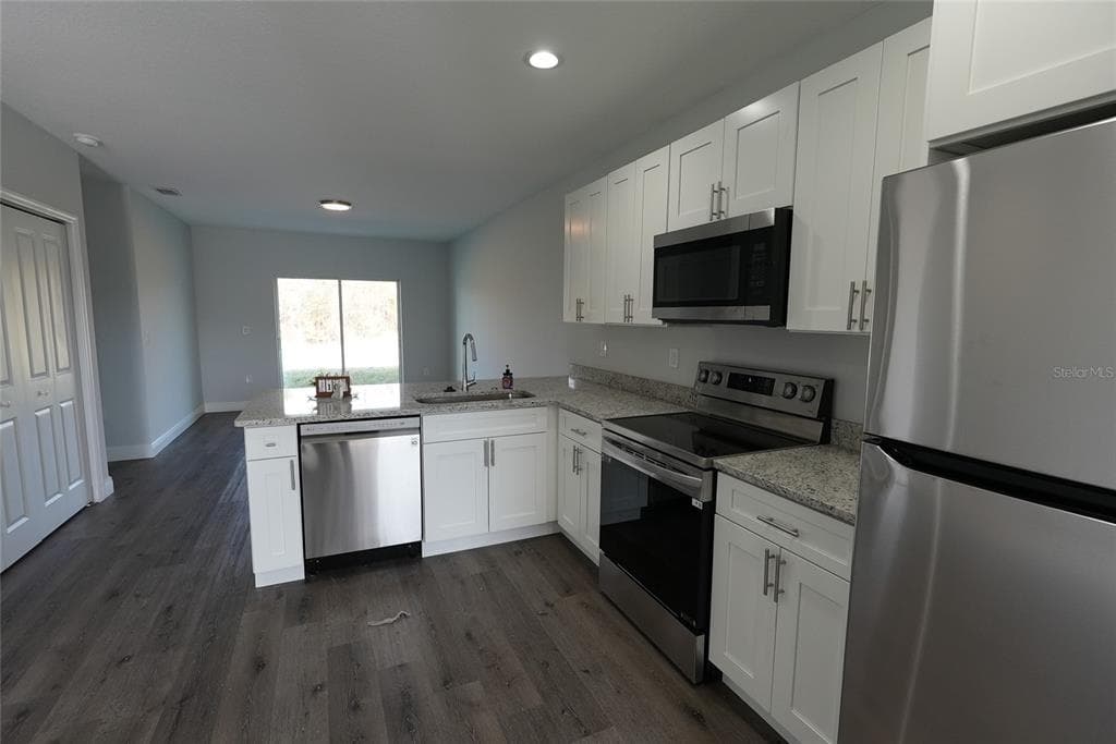 17196 BONNIE AVENUE, PORT CHARLOTTE, FL 33954 — zdjęcie 2