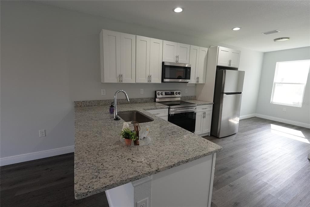 17196 BONNIE AVENUE, PORT CHARLOTTE, FL 33954 — zdjęcie 5