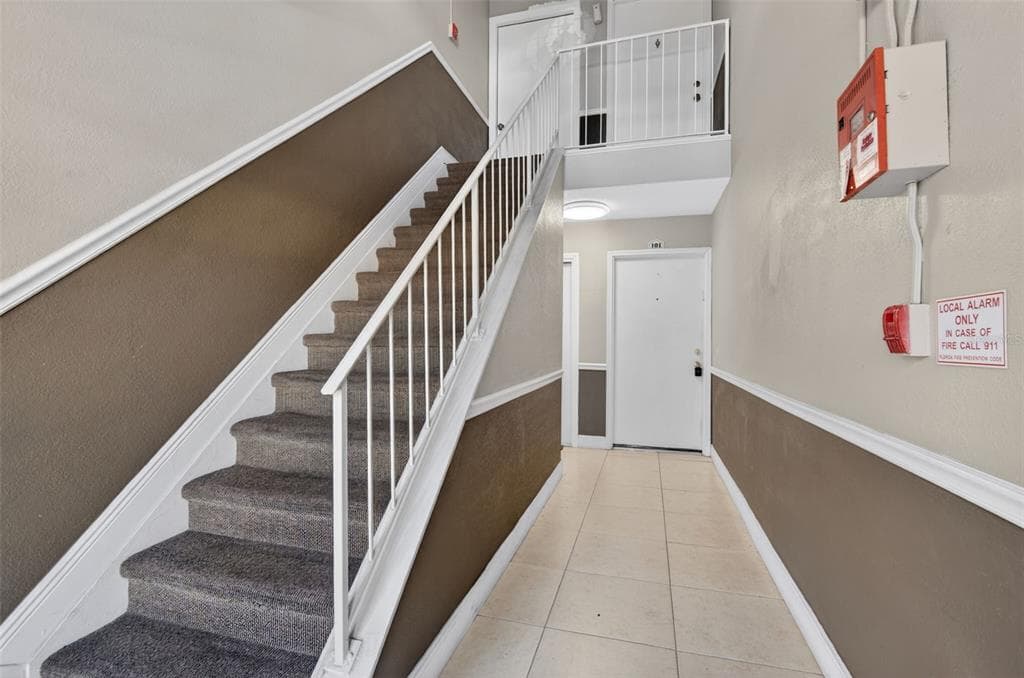2521 CEDAR CYPRESS COURT # 101, TAMPA, FL 33618 — zdjęcie 4