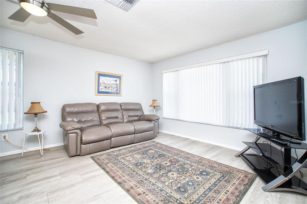 1647 BENTLEY COURT, PALM HARBOR, FL 34684 — zdjęcie 2