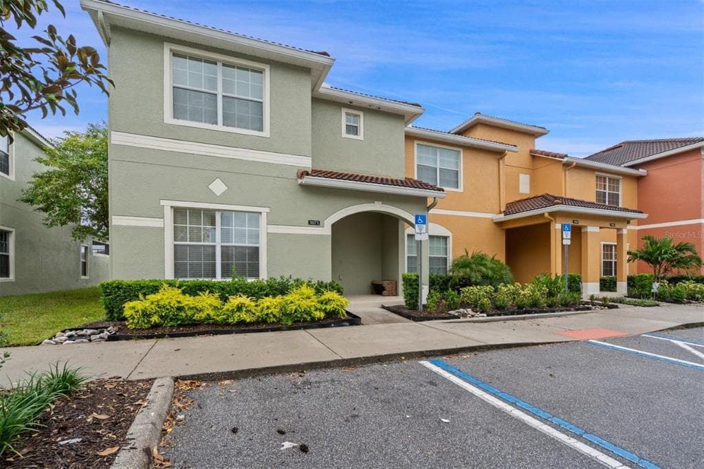 3071 BEACH PALM AVENUE, KISSIMMEE, FL 34747