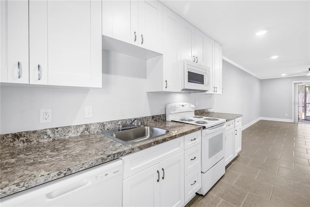 4435 1ST STREET NE # 104, ST PETERSBURG, FL 33703 — zdjęcie 5