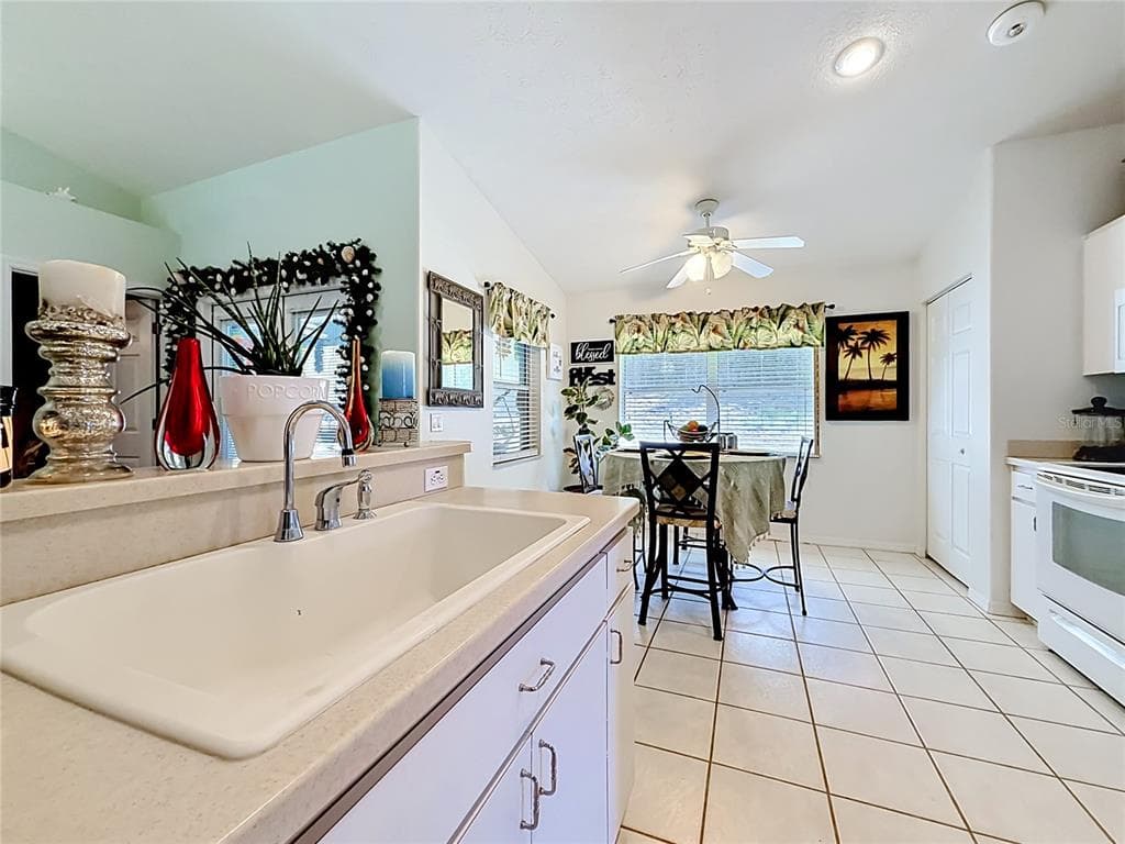 8461 N TITLEIST DRIVE, CITRUS SPRINGS, FL 34434 — zdjęcie 5