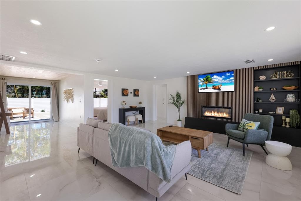 214 85TH STREET, HOLMES BEACH, FL 34217 — zdjęcie 4