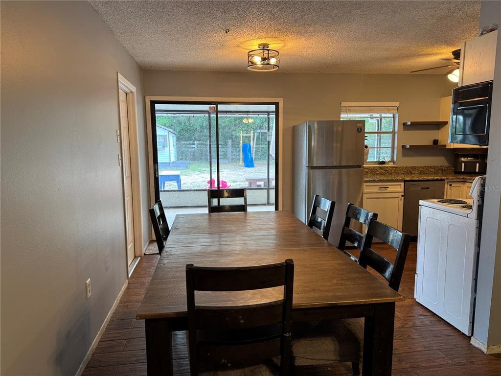 580 FERN AVENUE, TAVARES, FL 32778 — zdjęcie 3