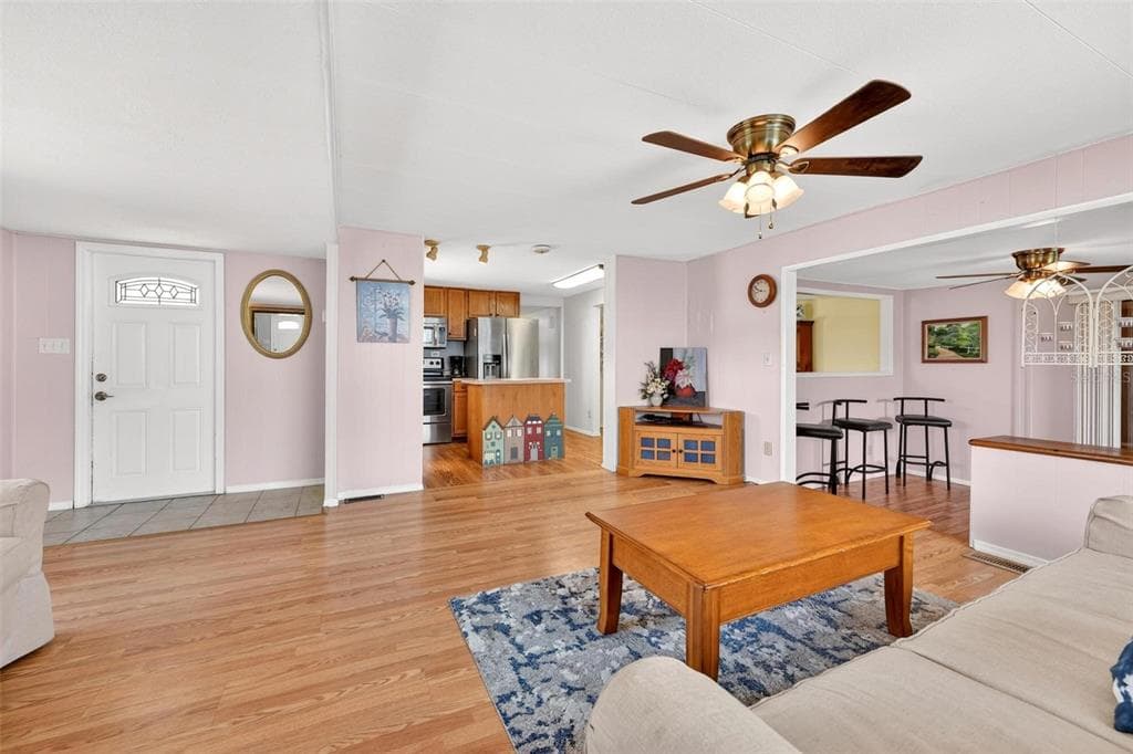 31643 HOWARD STREET, TAVARES, FL 32778 — zdjęcie 2