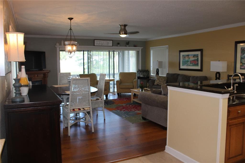335 WINDRUSH LOOP # 335, TARPON SPRINGS, FL 34689 — zdjęcie 2