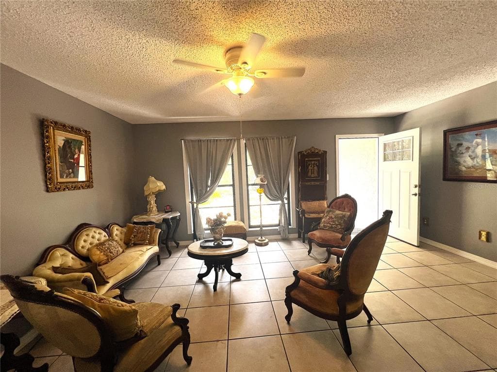220 NE 11TH STREET, CRYSTAL RIVER, FL 34428 — zdjęcie 2