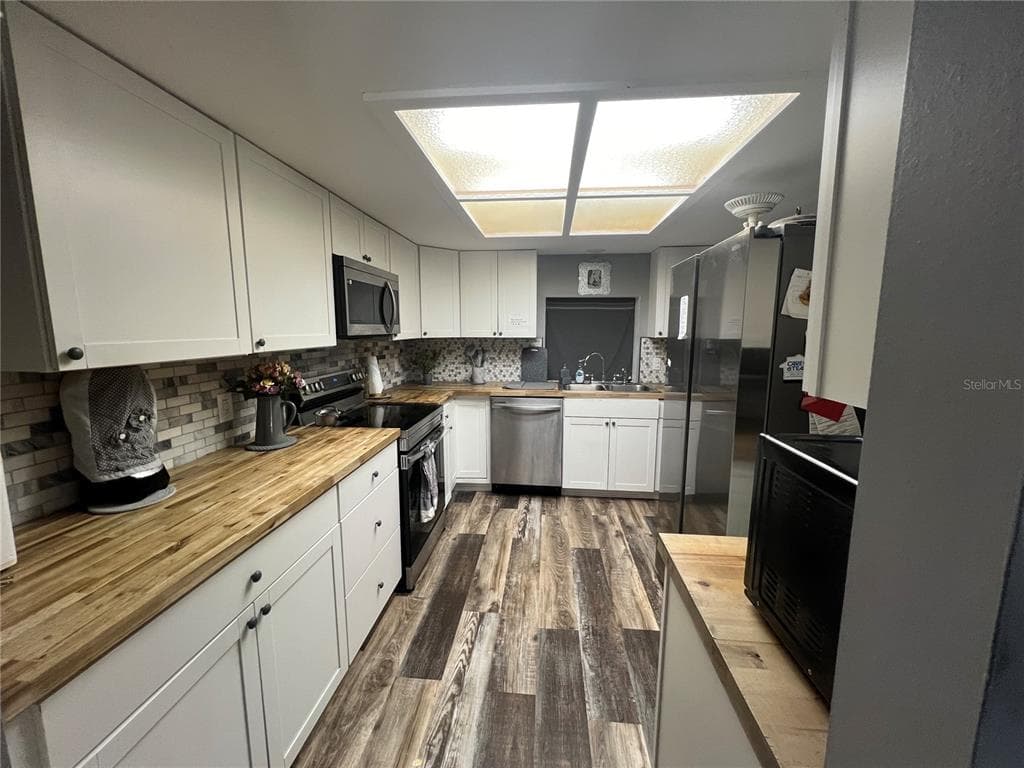 220 NE 11TH STREET, CRYSTAL RIVER, FL 34428 — zdjęcie 4