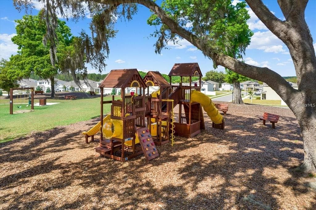 13688 WINEBERRY DRIVE, DADE CITY, FL 33525 — zdjęcie 4