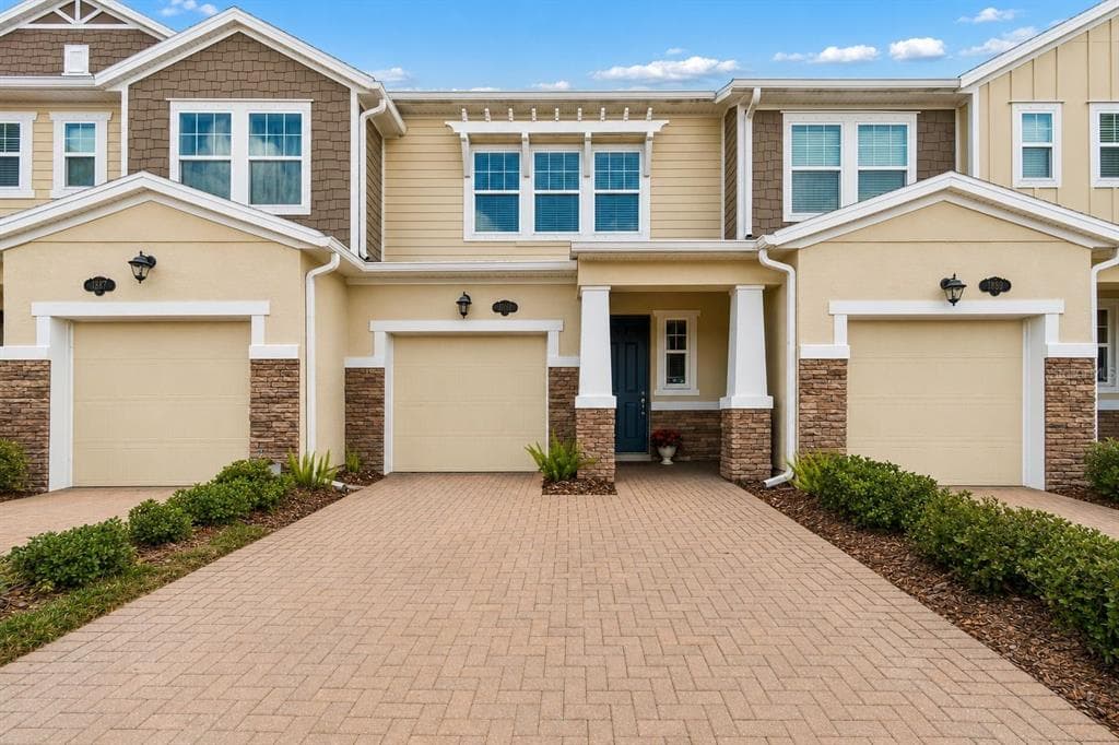 18843 ULMUS STREET, LUTZ, FL 33558